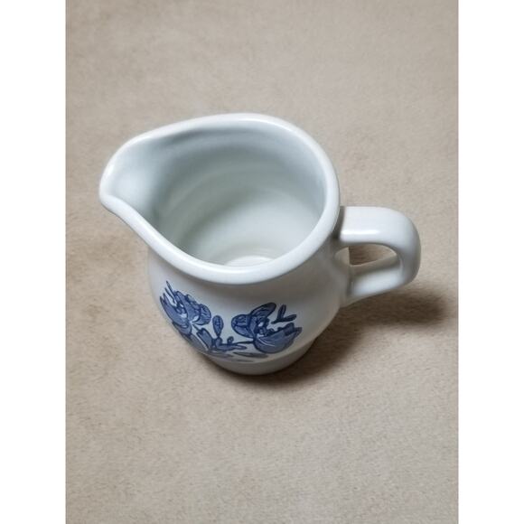 Pfaltzgraff Yorktowne Teacup Saucer Creamer Dip Bowl USA Dinnerware Vintage - Picture 7 of 10